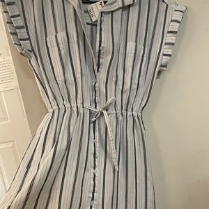 Short sleeve button up dress